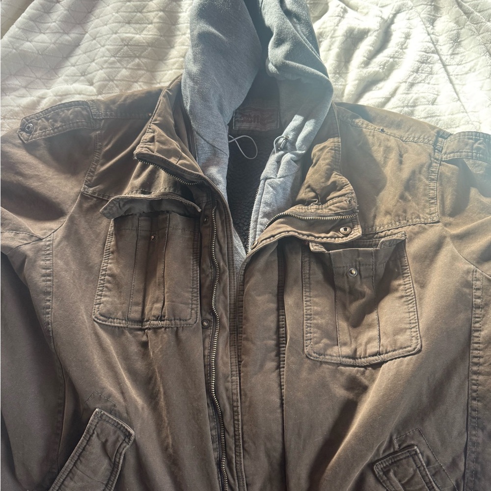 Levi’s heavy duty brown sherpa lined/ denim jacket